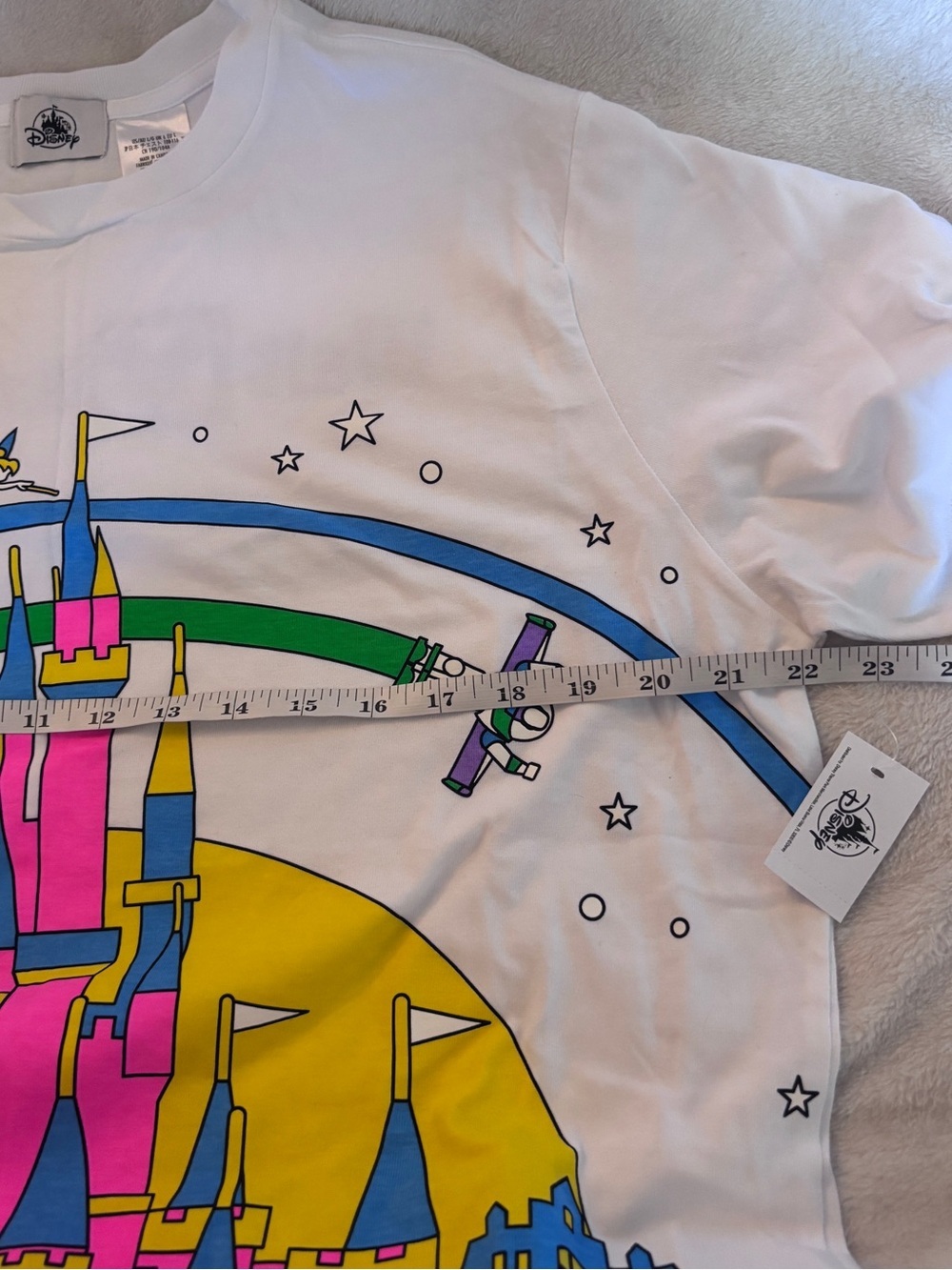 NWT Disney Parks 2024 Cinderella Castle Graphic Tee Adult Large Theme Park - Picture 8 of 9